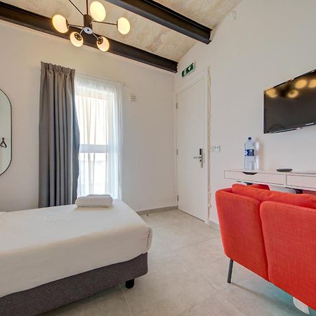Private Rooms With Bathroom In Valletta Exterior foto