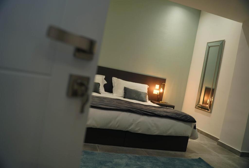 Private Rooms With Bathroom In Valletta Exterior foto